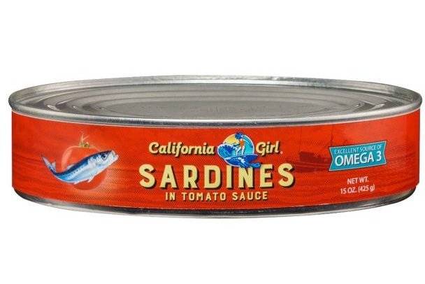 Order California Sardines in Tomato Sauce, 15 oz (425 G )  food online from Pacific Liquor Market store, Bell Gardens on bringmethat.com