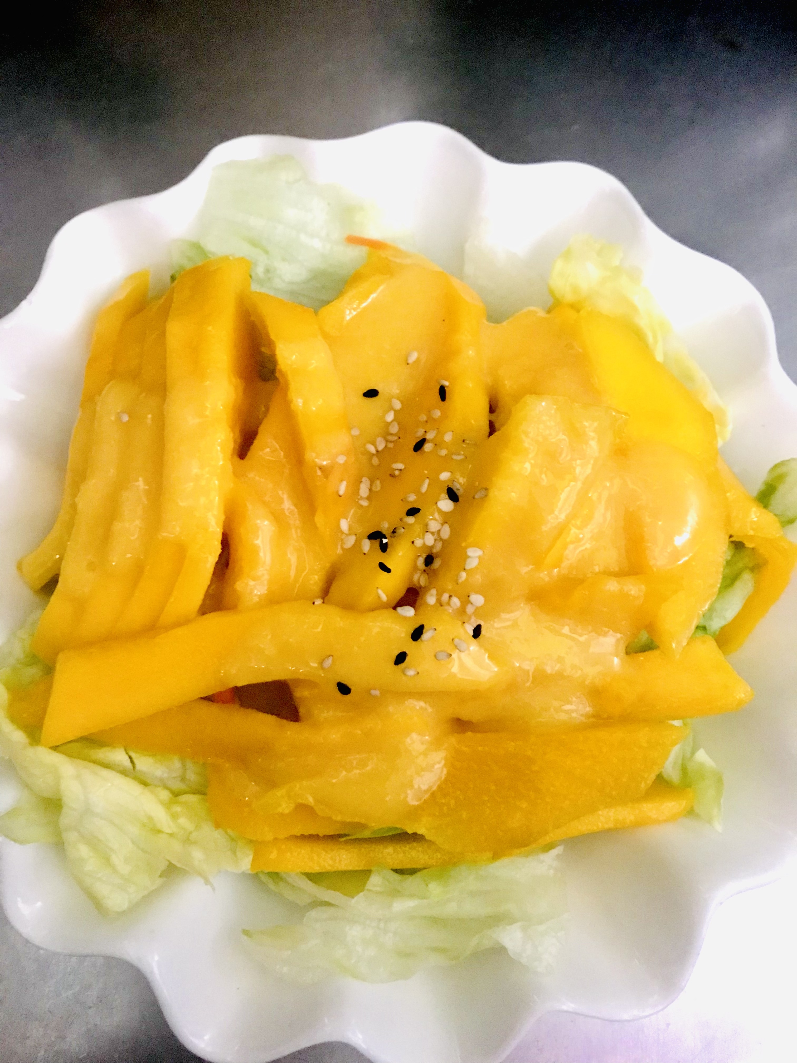 Order 10. Mango Salad food online from Thai Lemongrass & Sakura Sushi store, New York on bringmethat.com