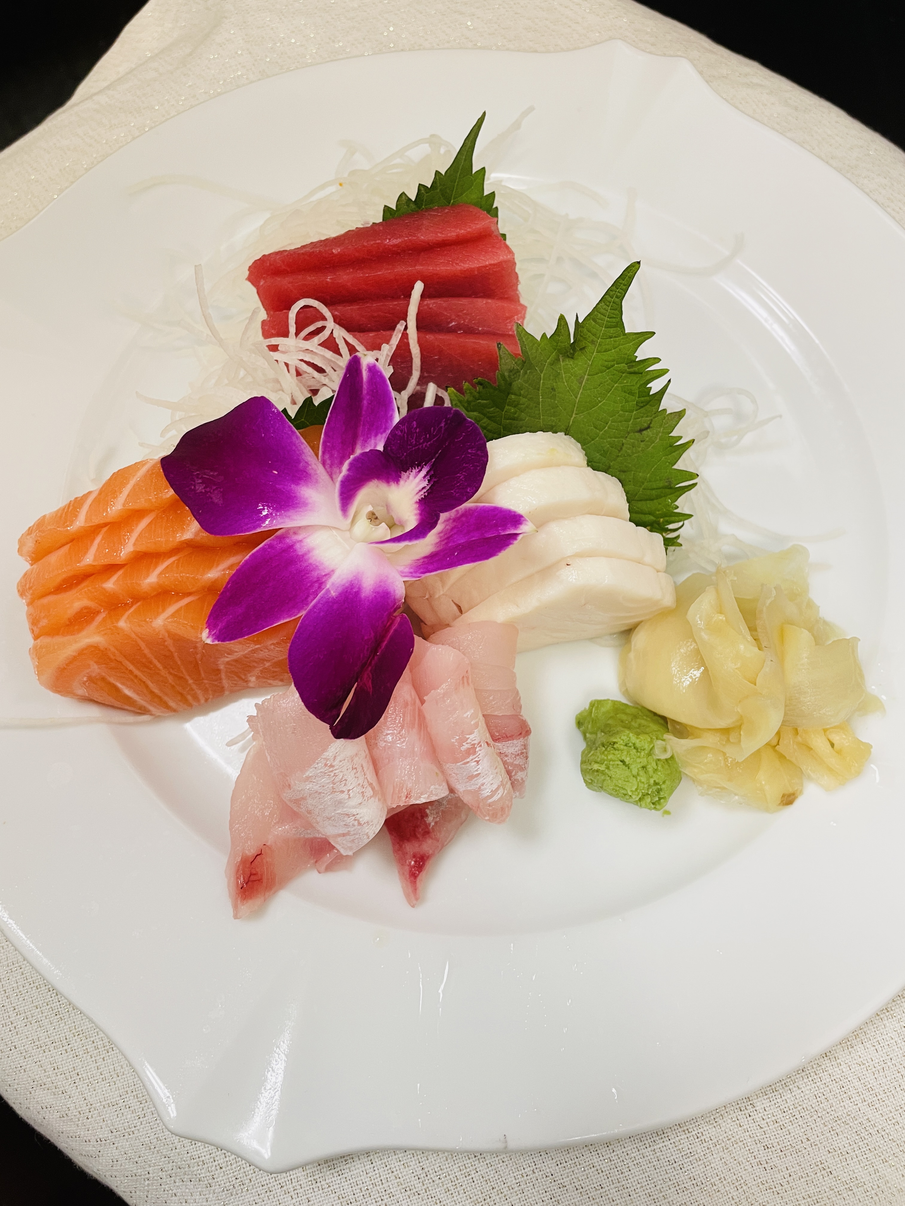 Order 03. Sashimi Regular Entree food online from Yama Fuji Sushi store, Briarcliff Manor on bringmethat.com