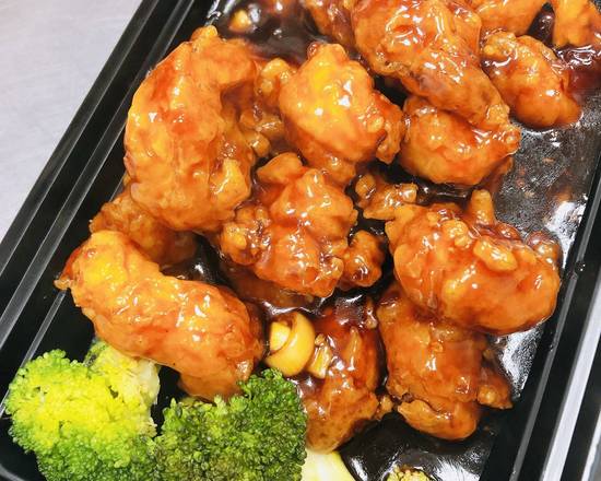 Order General Tso’s Shrimp food online from Wok On Fire store, Austin on bringmethat.com