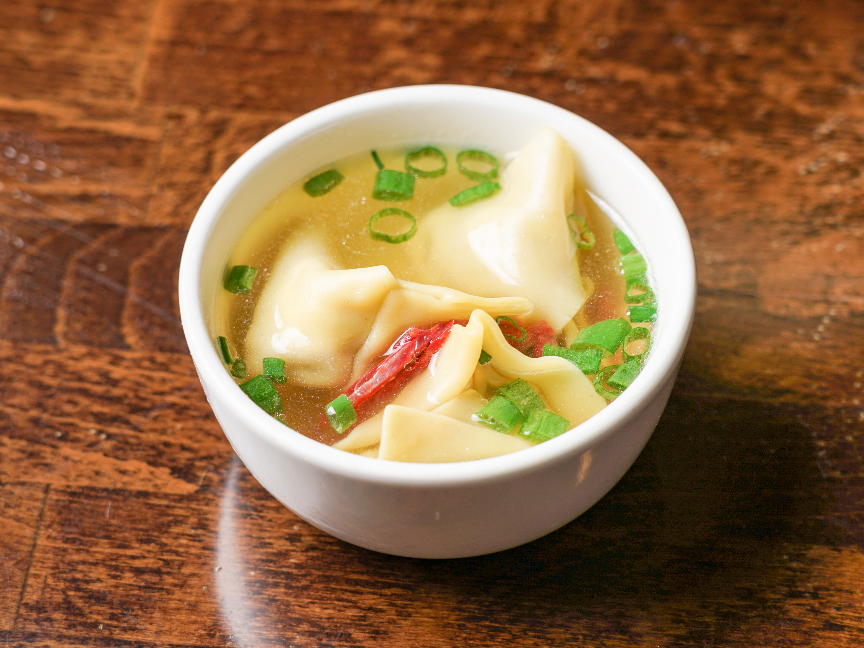 Order 23. Wonton Soup   food online from Peking Ii store, Chesapeake on bringmethat.com