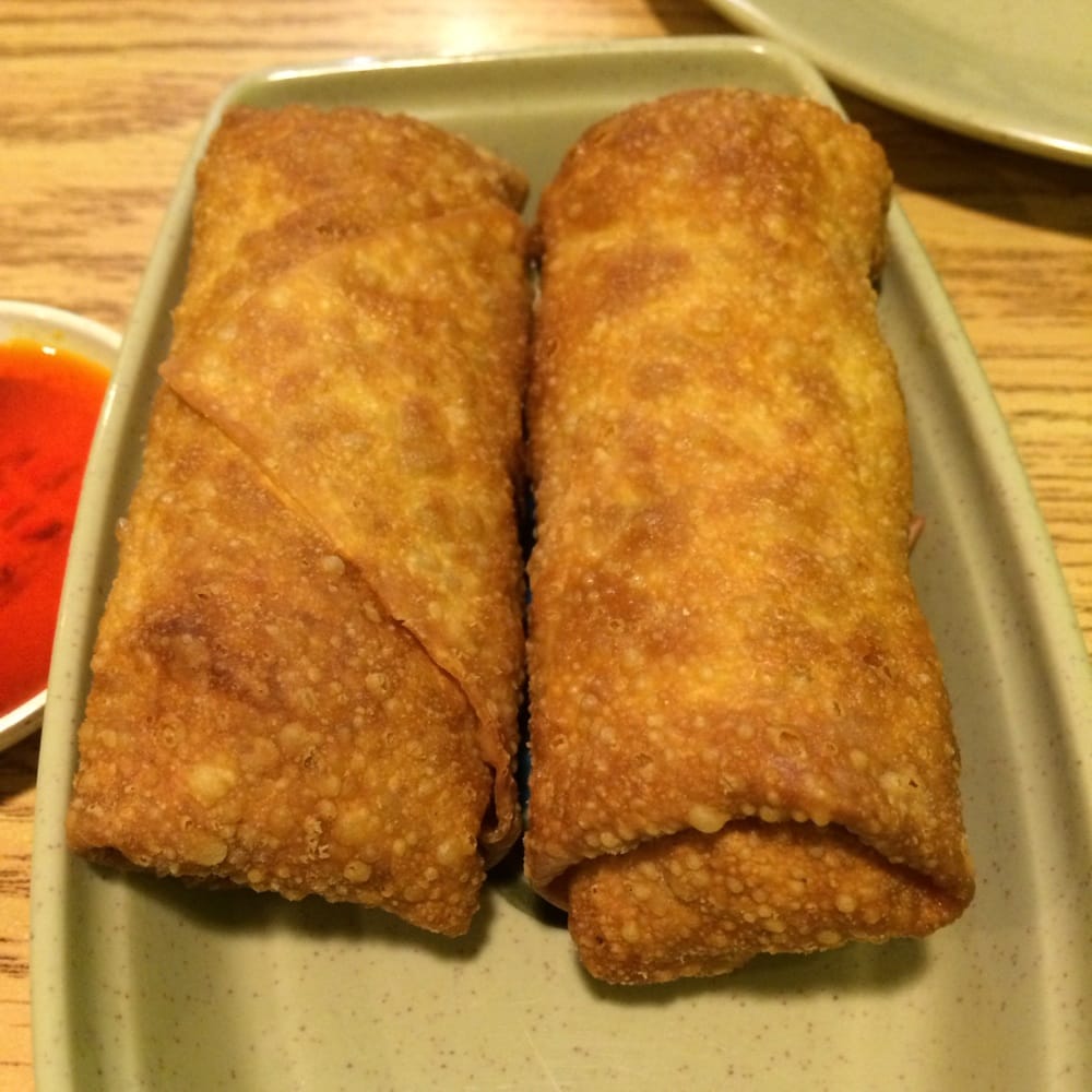Order V101. Two Pieces Vegetarian Egg Roll food online from Yummy Yummy Asian Cuisine store, Chicago on bringmethat.com