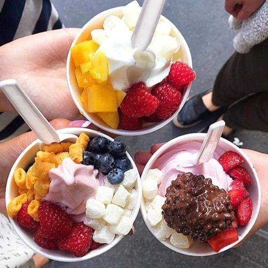 Order Small Frozen Yogurt food online from Pinkberry store, San Diego on bringmethat.com