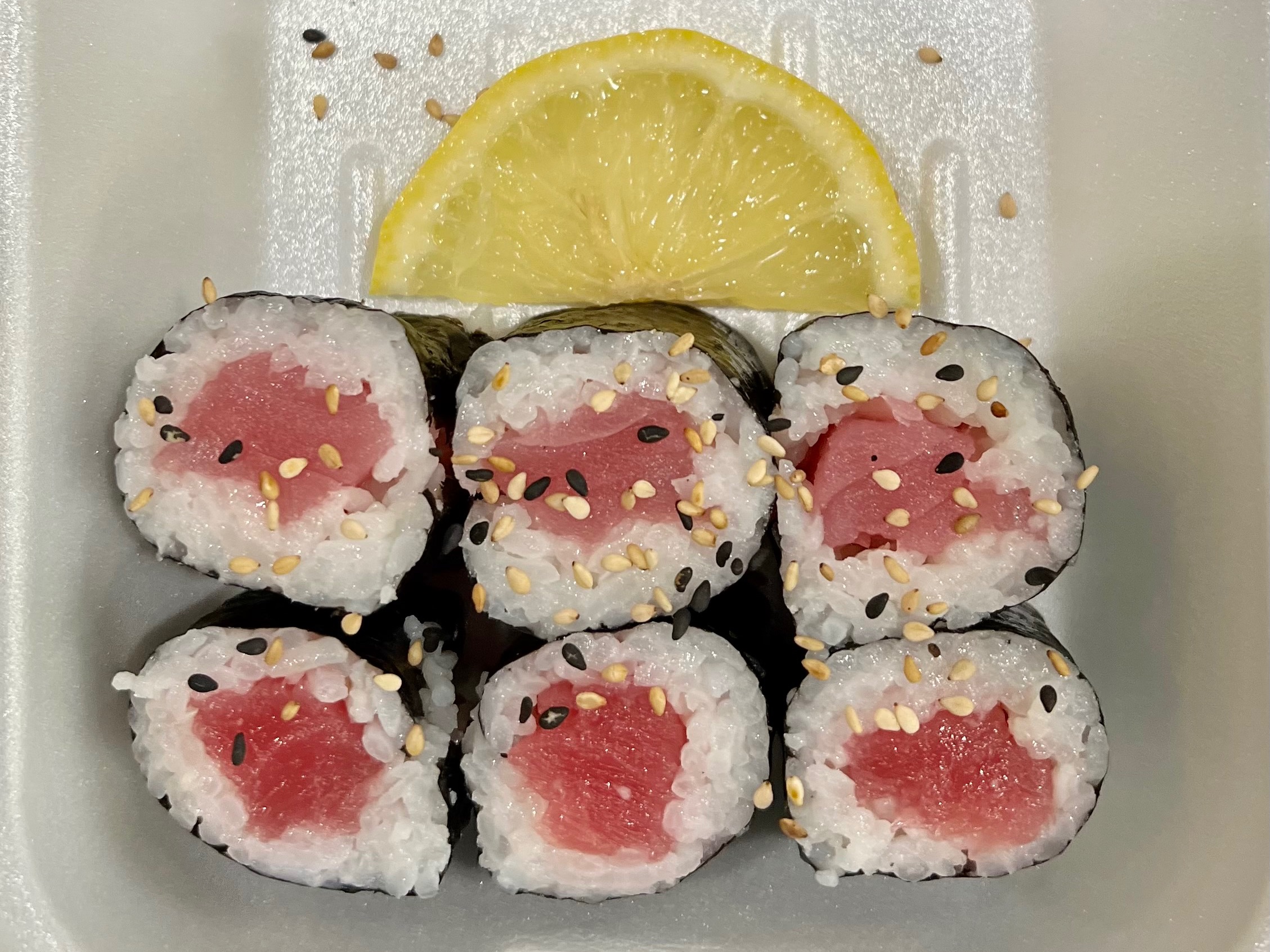 Order Tuna Roll food online from U Sushi & Grill store, Huntington Beach on bringmethat.com