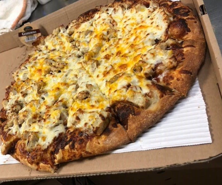 Order Buffalo Chicken & Ranch Pizza - Mini 7" food online from Paradise Pizza & Subs store, Findlay on bringmethat.com