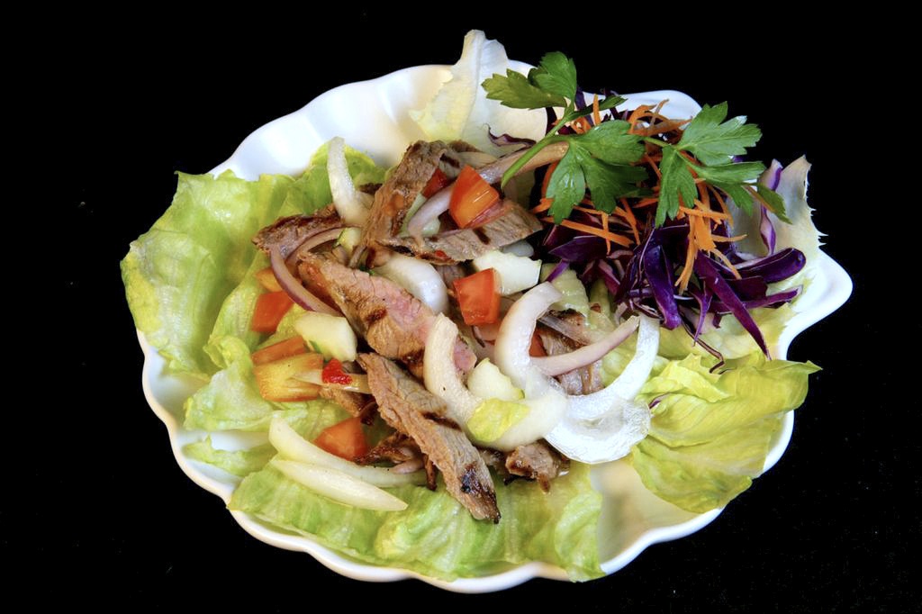 Order Beef Salad food online from Sushi Thai II store, Vernon Hills on bringmethat.com