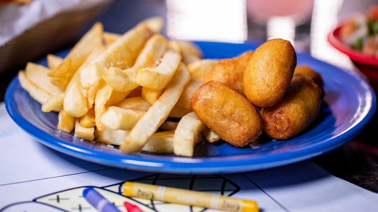 Order Corn Dogs food online from Casa Grande store, South Point on bringmethat.com