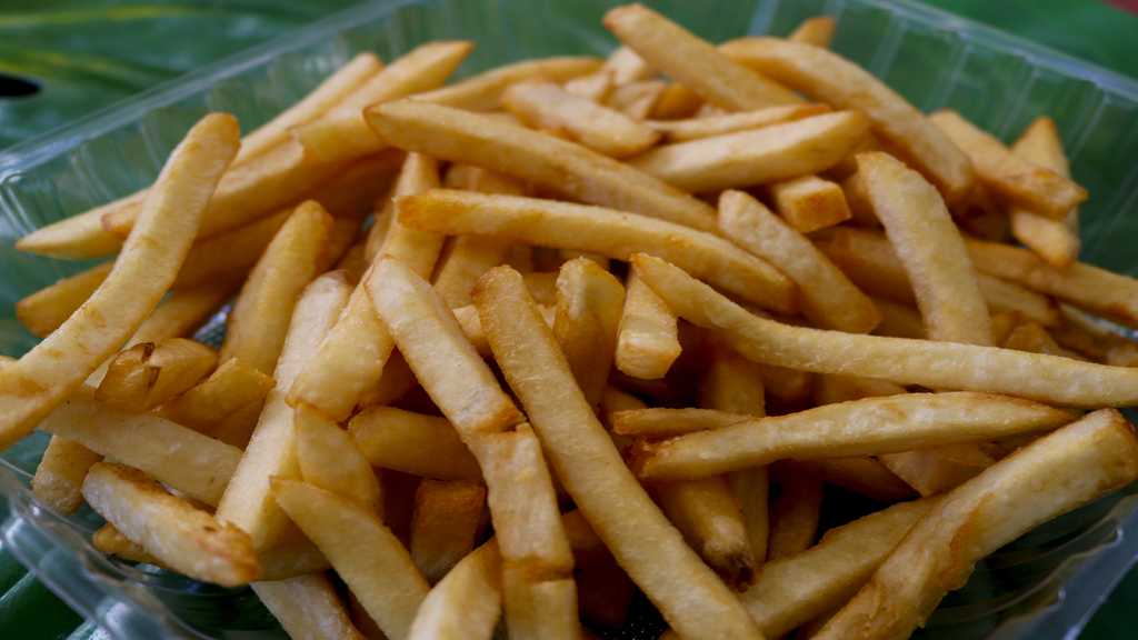 Order French Fries food online from Tacos A La Parrilla store, San Jose on bringmethat.com