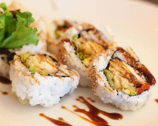 Order Salmon Tempura Roll food online from Midori Sushi store, Highland Park on bringmethat.com