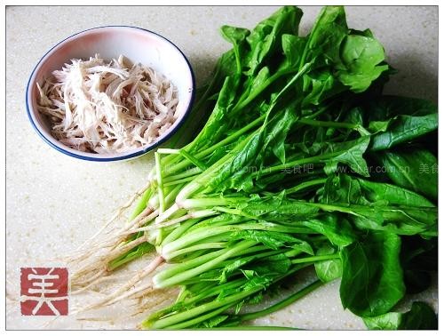 Order 43.	Shredded Chicken w. Spinach in Broth 		菠菜雞絲湯 food online from Szechuan Gourmet store, New York on bringmethat.com