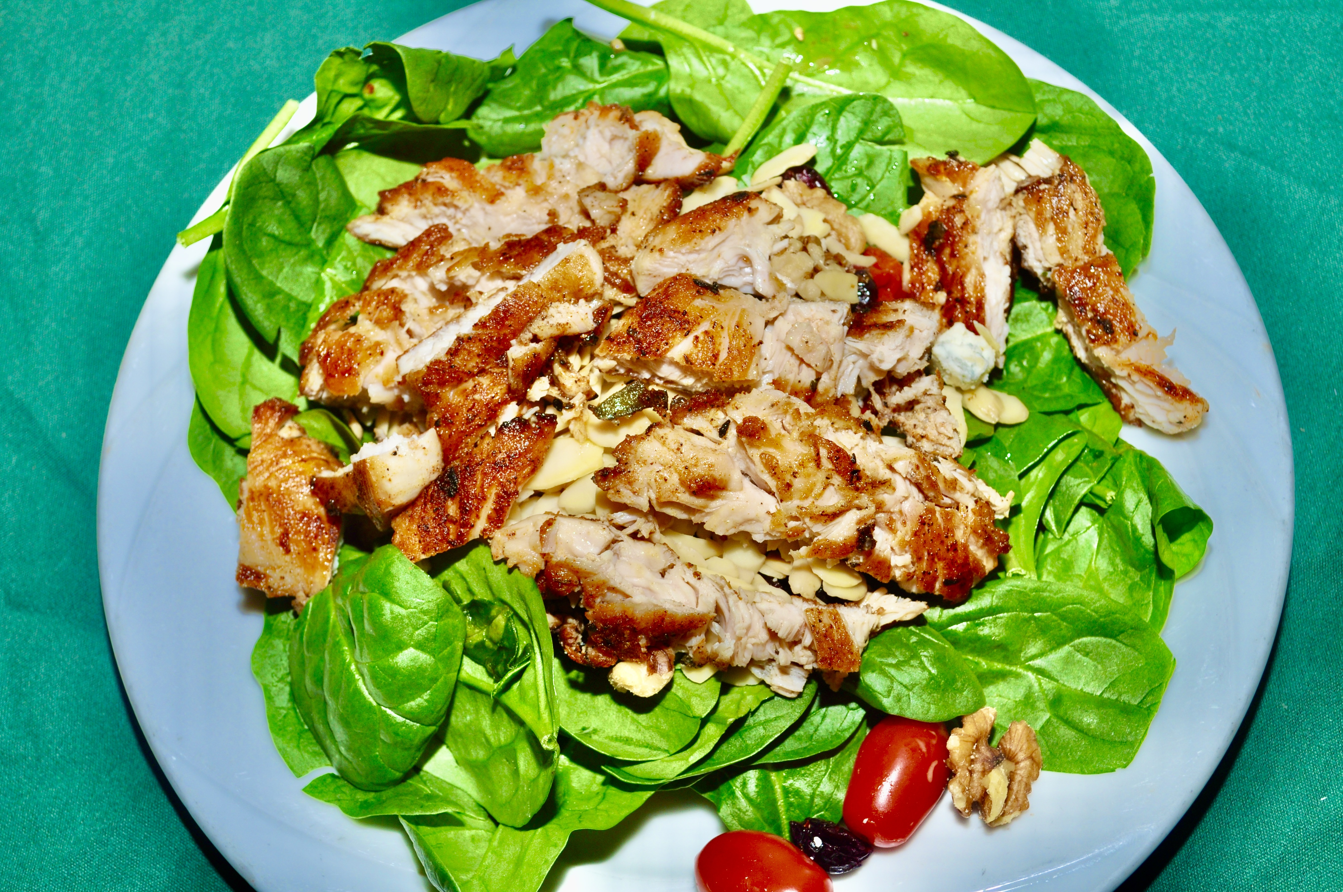 Order Spinach Salad food online from Illianos Grill store, Norwich on bringmethat.com