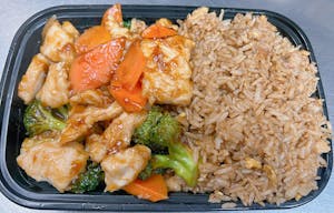 Order W3. Steamed Chicken with Broccoli food online from China Hut store, Chicago on bringmethat.com