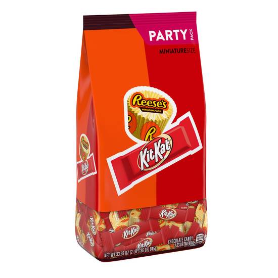 Order Hershey's Party Bag Reeses & Kit Kat Assorment Chocolate Mix, 35.12 OZ food online from Cvs store, MONTEZUMA on bringmethat.com