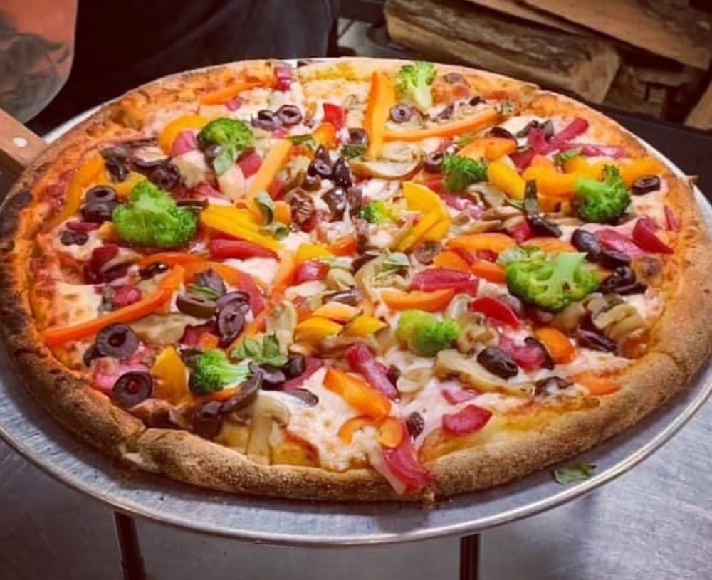 Order The Gardener Pizza food online from Full Circle Cafe store, Anderson on bringmethat.com
