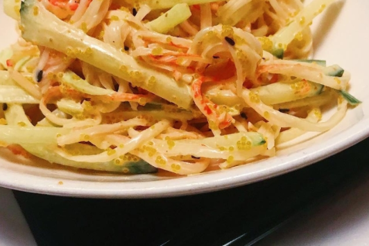 Order Spicy Kani Salad   food online from Sumo Hibachi & Sushi store, Lexington on bringmethat.com
