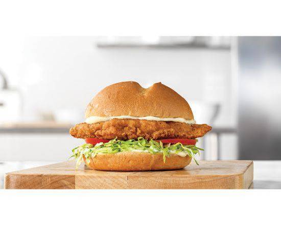 Order CLASSIC CHICKEN SANDWICH food online from Arby's store, Chicago on bringmethat.com