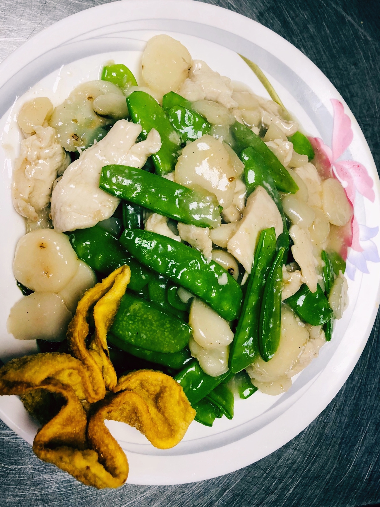 Order 19. Chicken Snow Peas food online from China Feast store, Kansas City on bringmethat.com