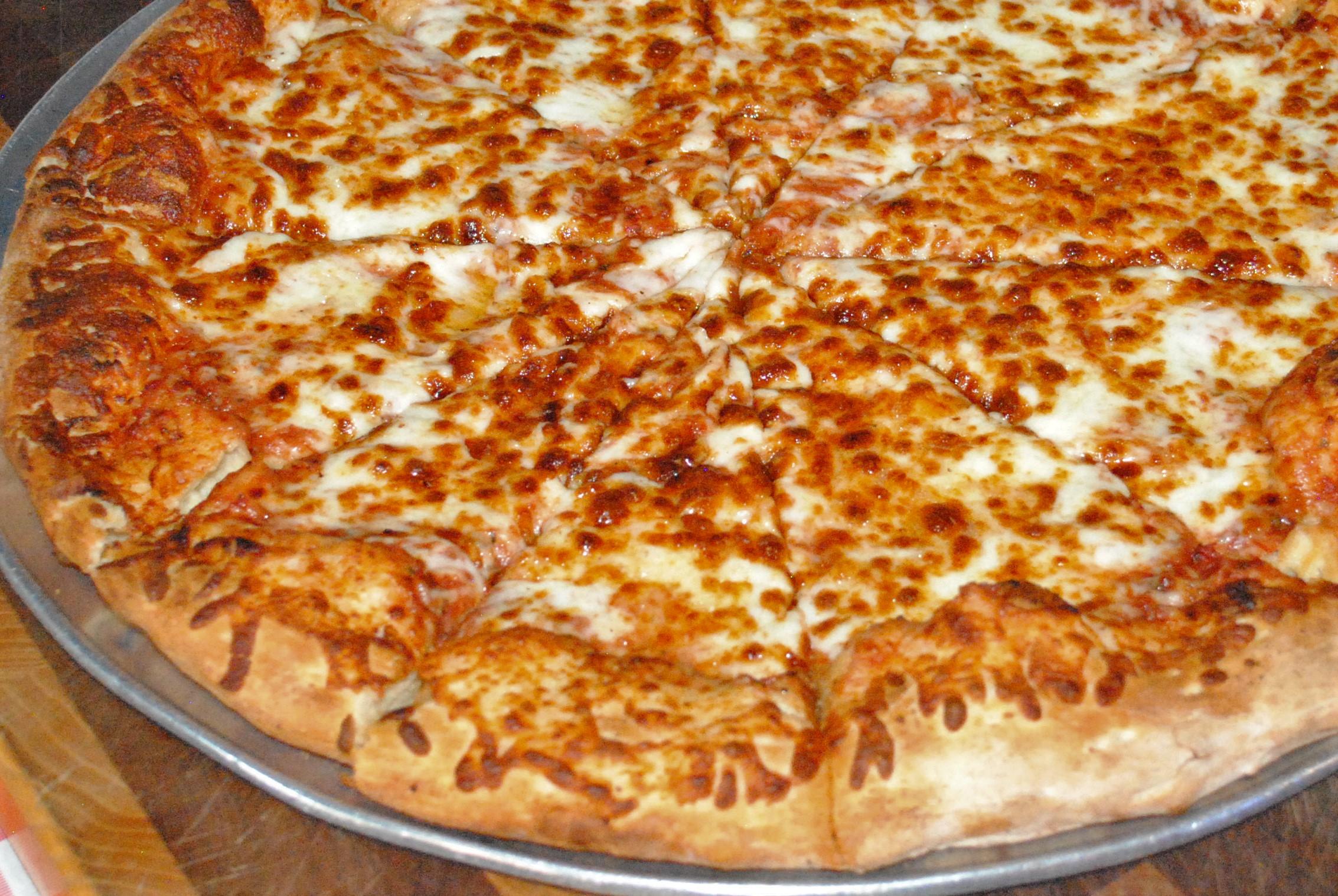 Order Small 14" Cheese Pizza - 8 Slices food online from Vincenzo's Pizza Newhall store, Newhall on bringmethat.com