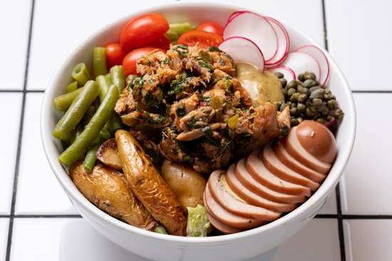Order Tunisian Style Nicoise Salad food online from 12 chairs store, New York on bringmethat.com