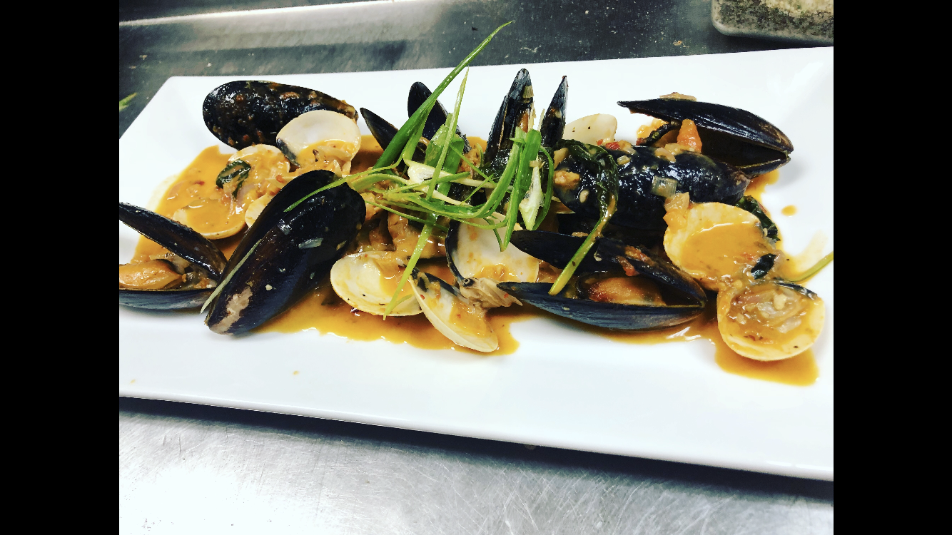 Order Mussels and Clams food online from Amoretto Italian Restaurant store, Plano on bringmethat.com