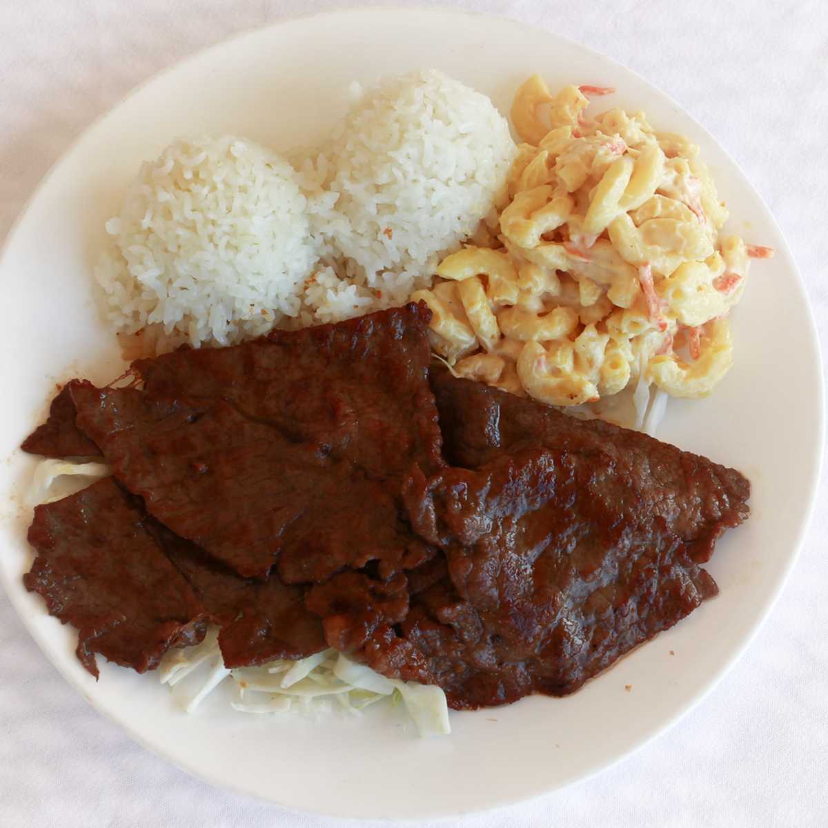 Order BBQ Beef Plate food online from L&L Hawaiian Bbq store, Novato on bringmethat.com