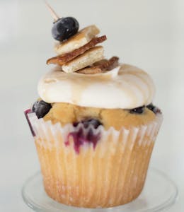 Order Special of the week Cupcake food online from Cake Fetish store, Albuquerque on bringmethat.com