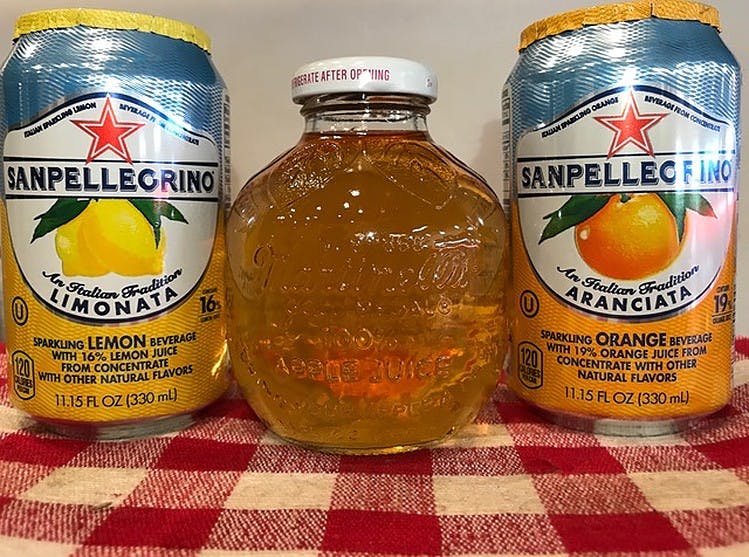 Order San Pellegrino Limonata - Beverage food online from Patsy D'amore Pizza store, Los Angeles on bringmethat.com