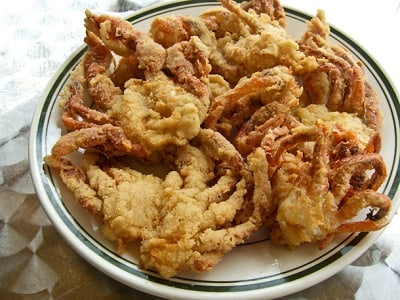 Order 8. Deep Fried Soft Shell Crab  food online from Amazing Myanmar Asian Cuisine store, Kentwood on bringmethat.com