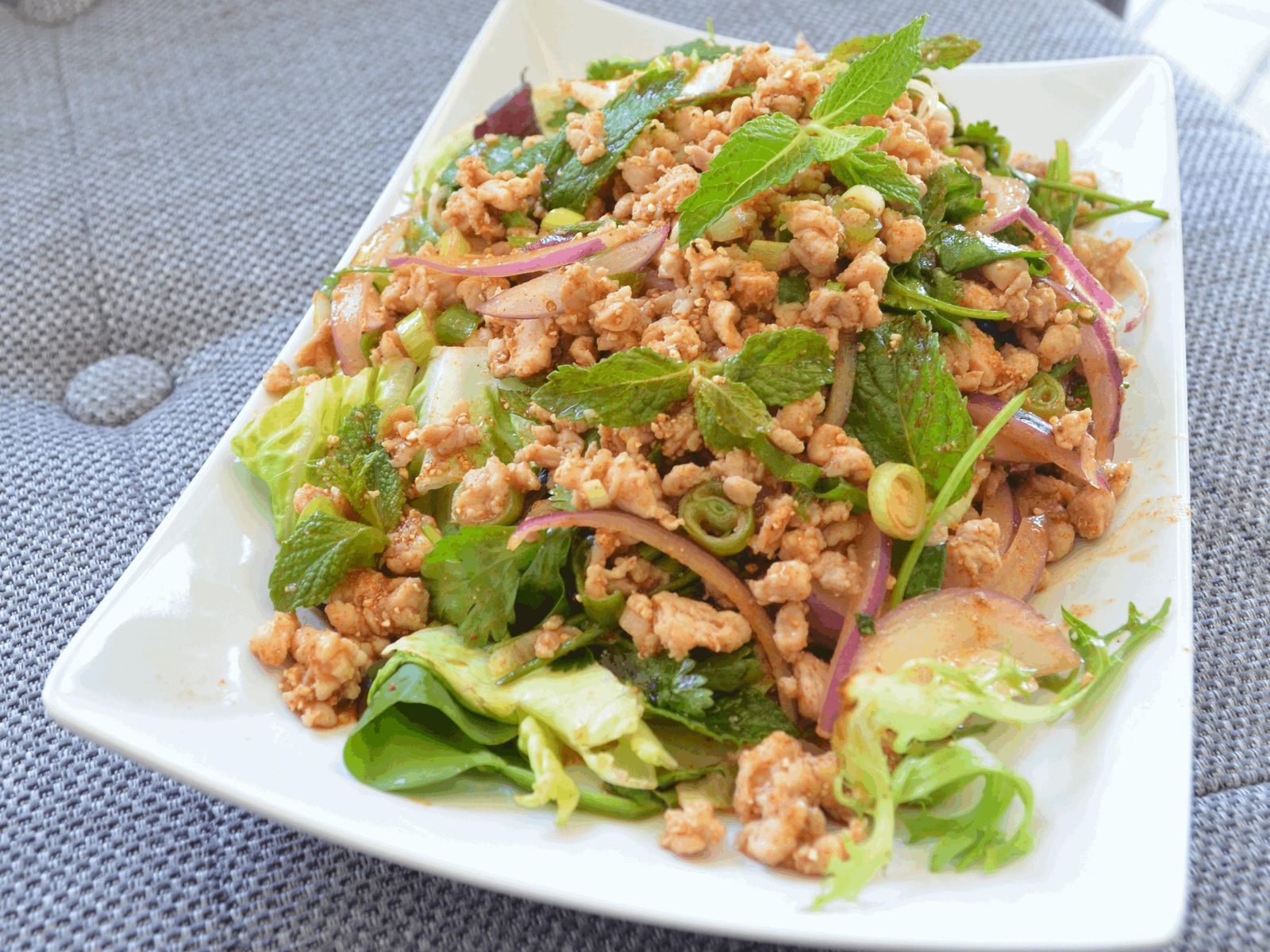 Order Chicken Salad (Larb) food online from Toomie Thai store, Alameda on bringmethat.com