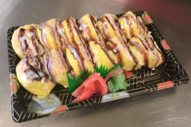 Order golden dragon Roll(12 Pcs) food online from Tokyo Grill store, Blacksburg on bringmethat.com