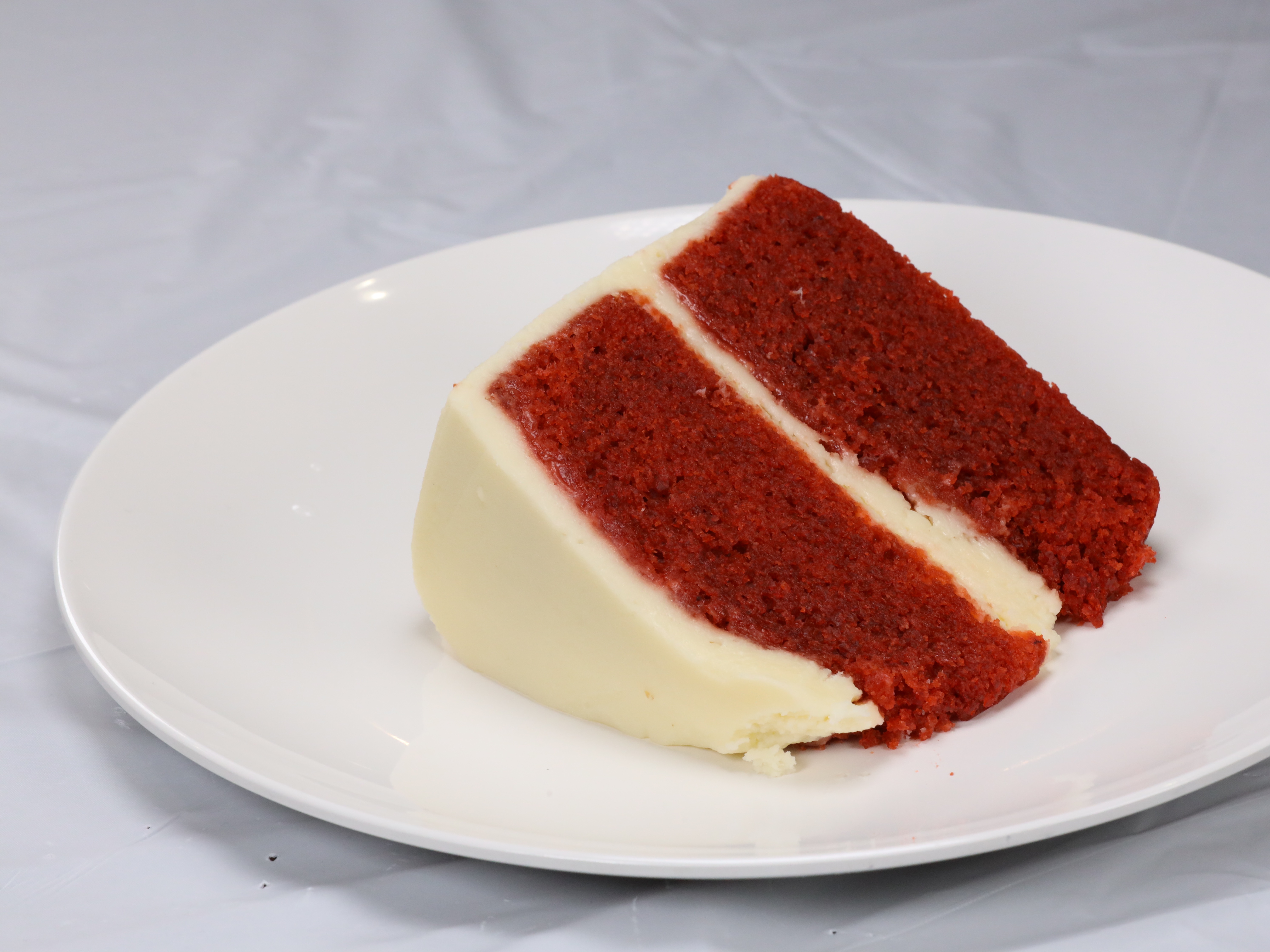 Order Red Velvet Cake food online from Sam Sylks Chicken & Fish store, Cleveland on bringmethat.com