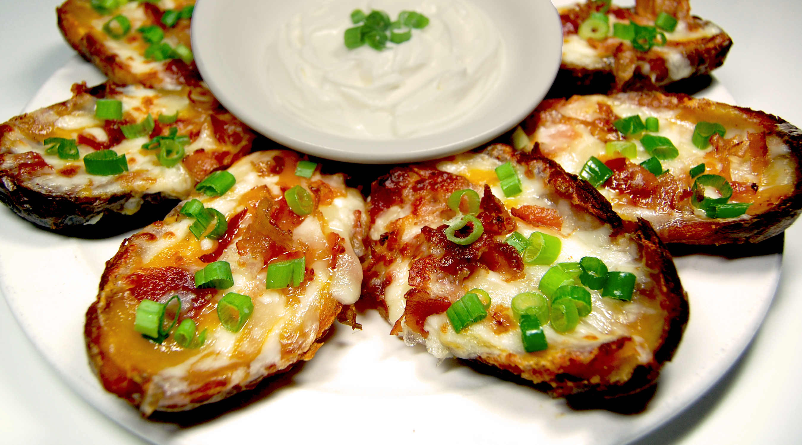 Order Loaded Potato Skins food online from Tailgaters & Il Primo store, Cave Creek on bringmethat.com