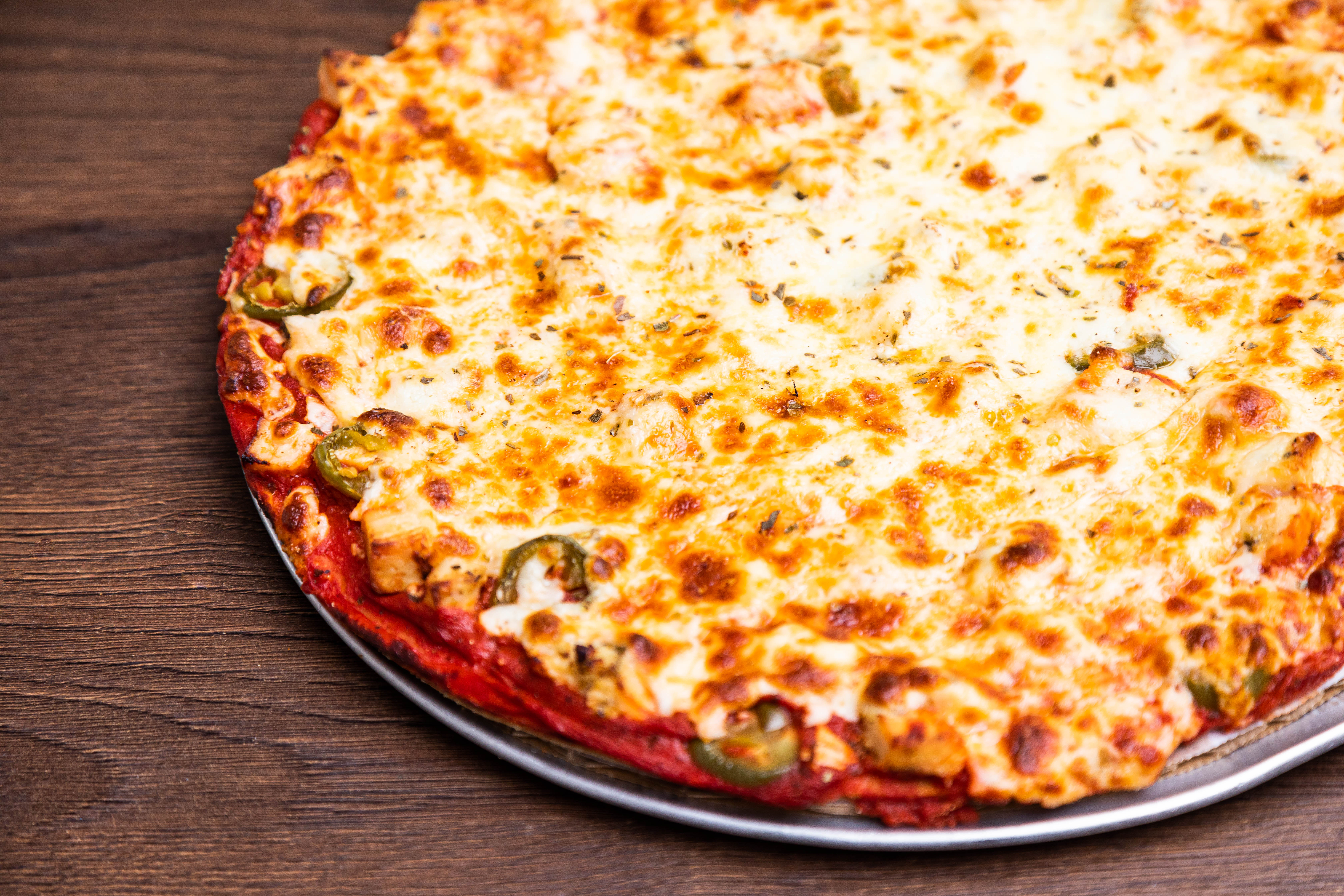 Order Thin Crust Buffalo Chicken food online from Zazzo'S Pizza store, Westmont on bringmethat.com