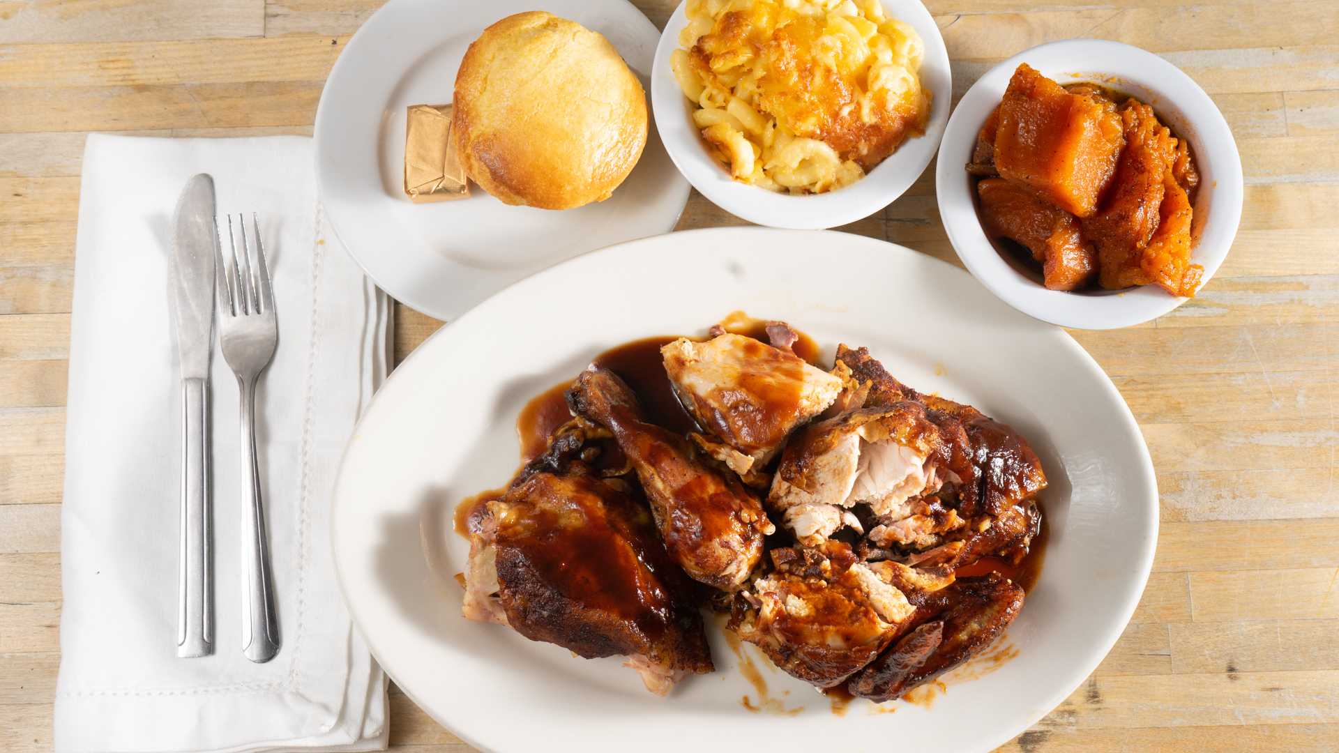Order Chicken Dinner food online from Jac's Bbq store, San Francisco on bringmethat.com