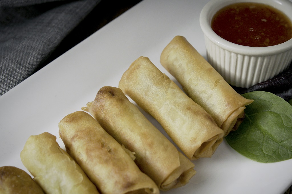 Order Vegetable Spring Rolls food online from Jiangnan Chinese Cuisine store, New York on bringmethat.com
