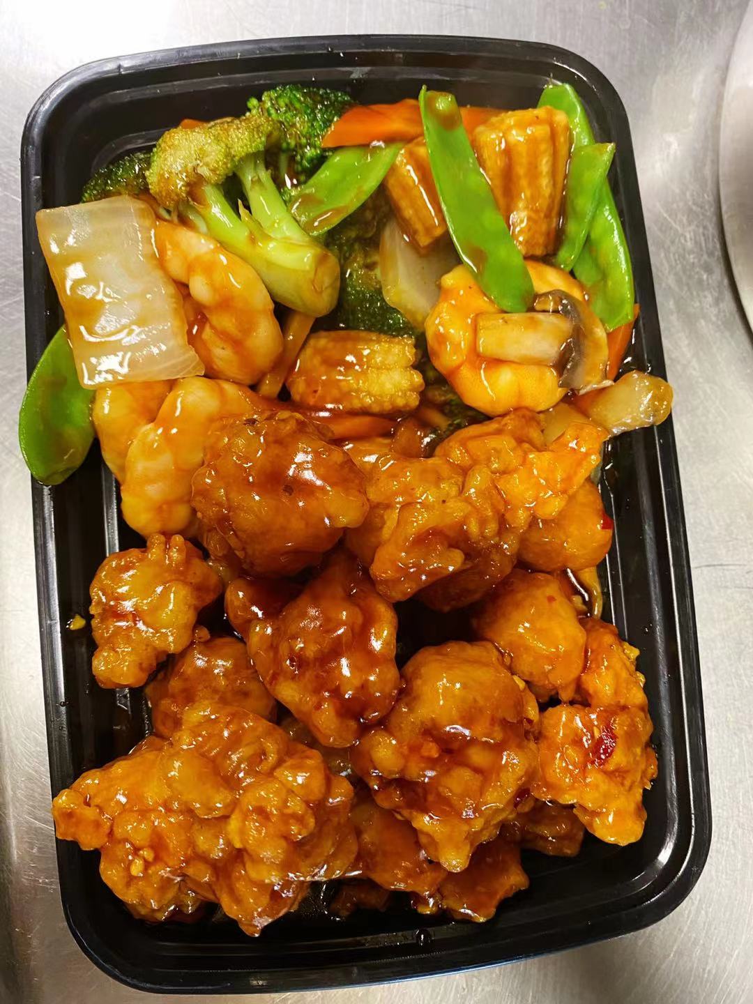 Order  S8. Dragon and Phoenix  food online from China King store, King Of Prussia on bringmethat.com