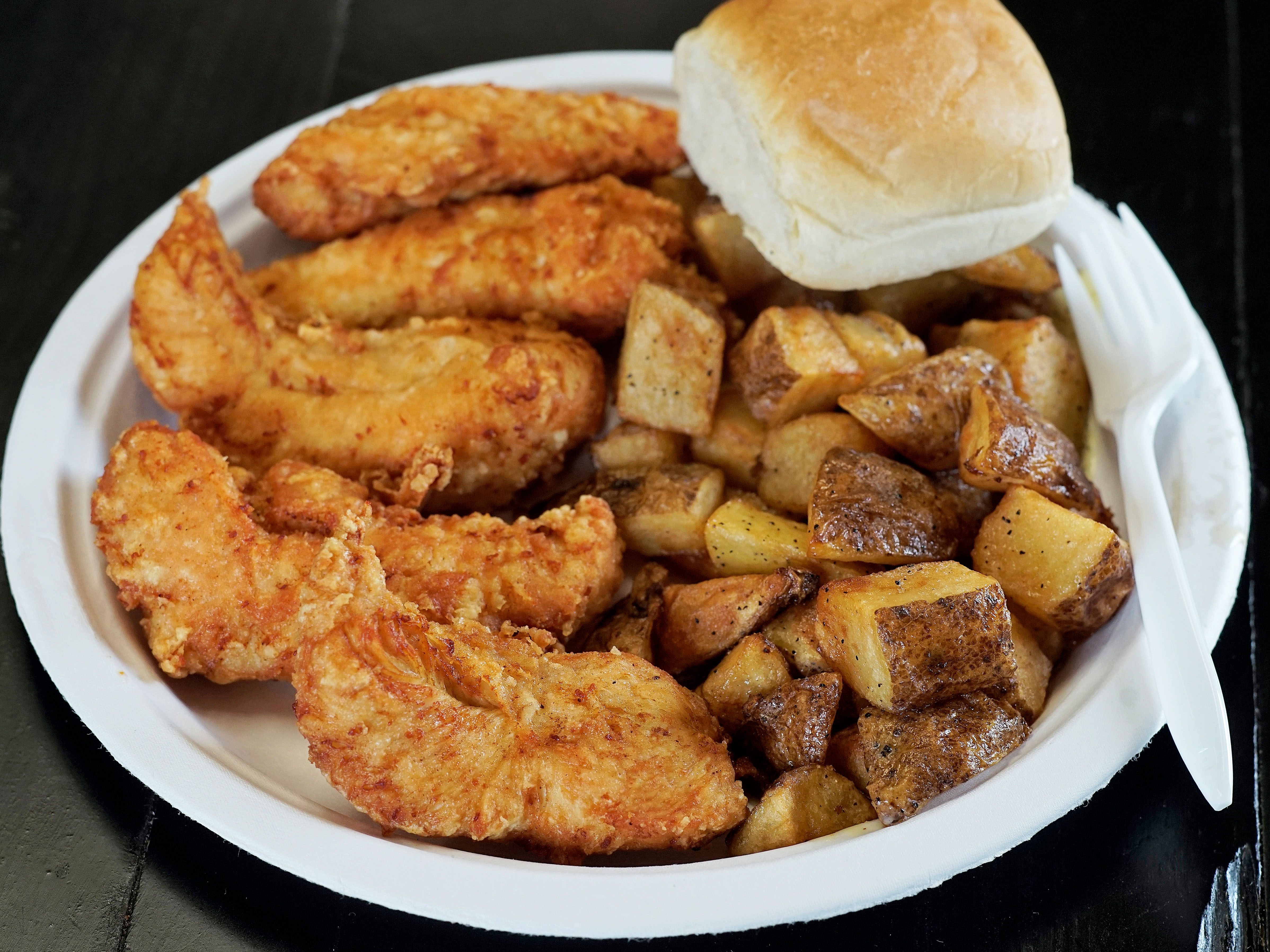 Order 5 Pieces Tenders Dinner food online from Chicken Shack store, New Baltimore on bringmethat.com