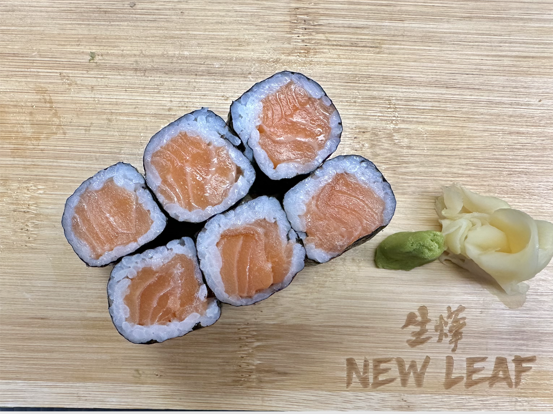 Order Salmon Roll food online from New Leaf Chinese & Japanese Cuisine store, Philadelphia on bringmethat.com