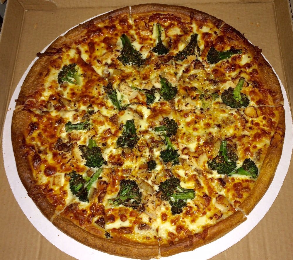 Order Pollo Pesto Pizza - Small 10" food online from BHOP store, Watertown on bringmethat.com