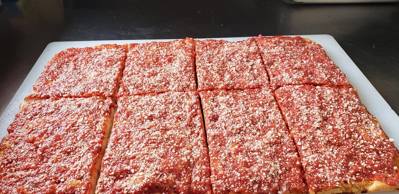 Order Charlie’s Sicilian  Pizza - Small 9" (6 Slices) food online from Pizza Roma store, Cleveland on bringmethat.com