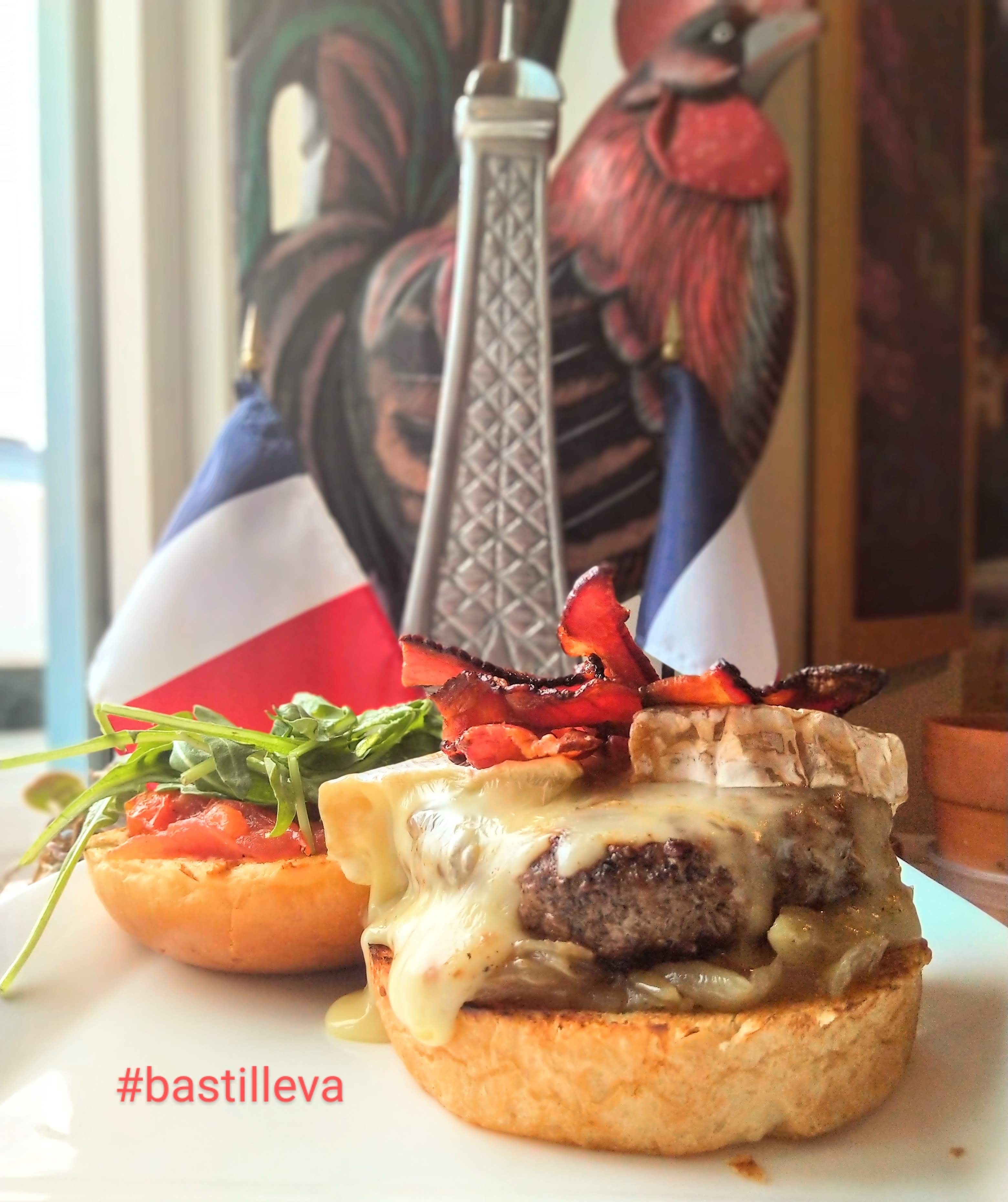 Order Le Hamburger food online from Bastille store, Alexandria on bringmethat.com