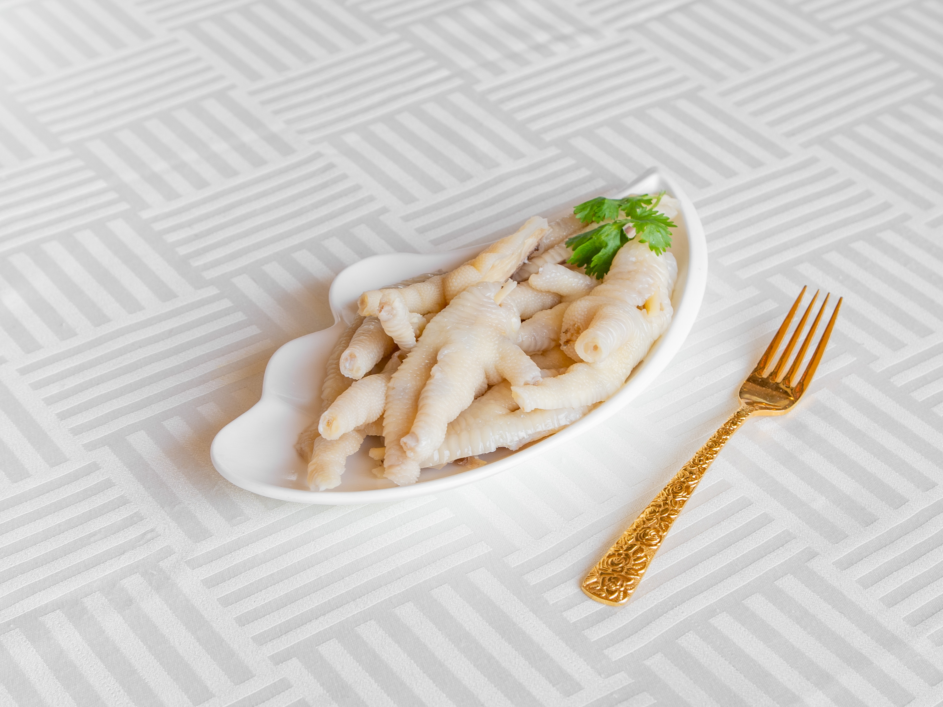 Order Sweet & Sour Chicken Feet 白雲鳳爪  food online from Full House Seafood Restaurant store, Arcadia on bringmethat.com