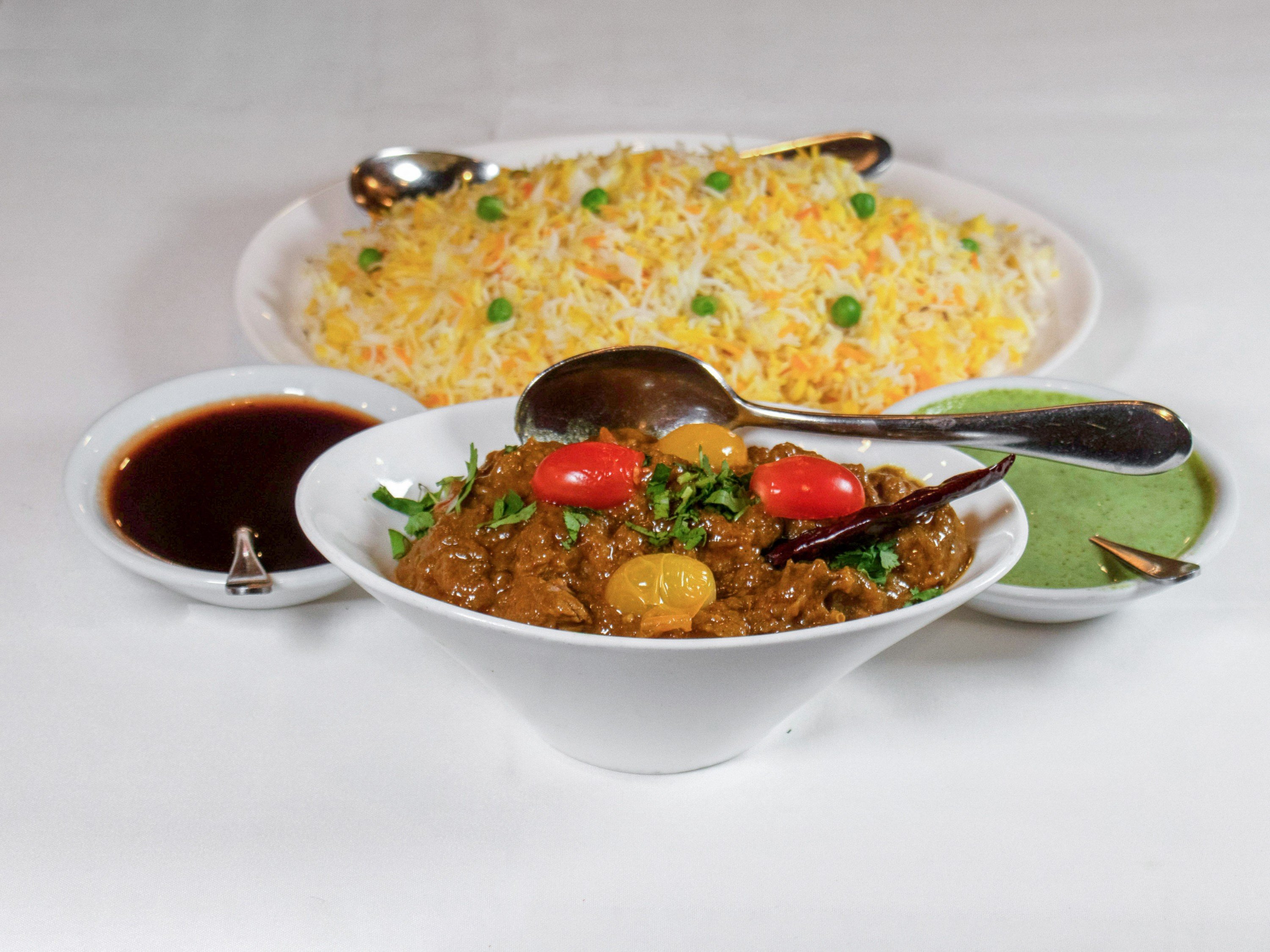 Order 4. Murgh Tikka Masala food online from Rajaji Fine Indian Cuisine store, Washington on bringmethat.com