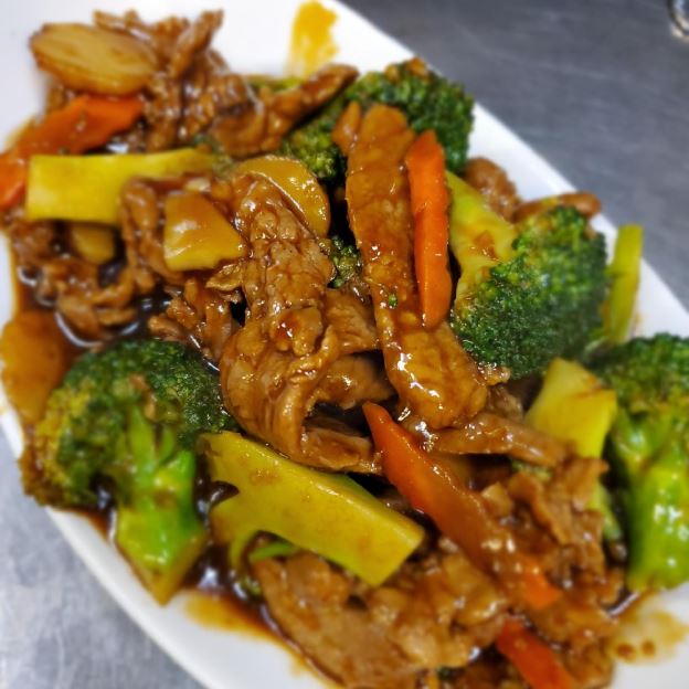 Order Beef Broccoli food online from Silver Lake Restaurant store, Bartlett on bringmethat.com