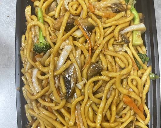 Order Vegetable Lo Mein(Quart) food online from Super China Buffet store, Indianapolis on bringmethat.com