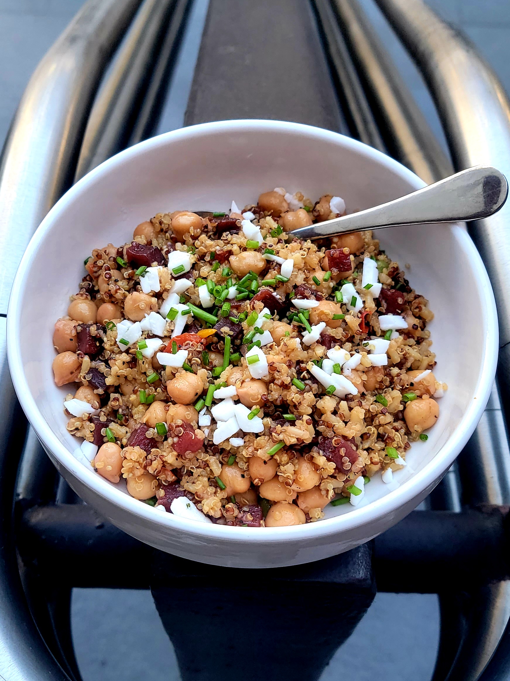 Order Warm Quinoa Bowl food online from Belse store, Dallas on bringmethat.com