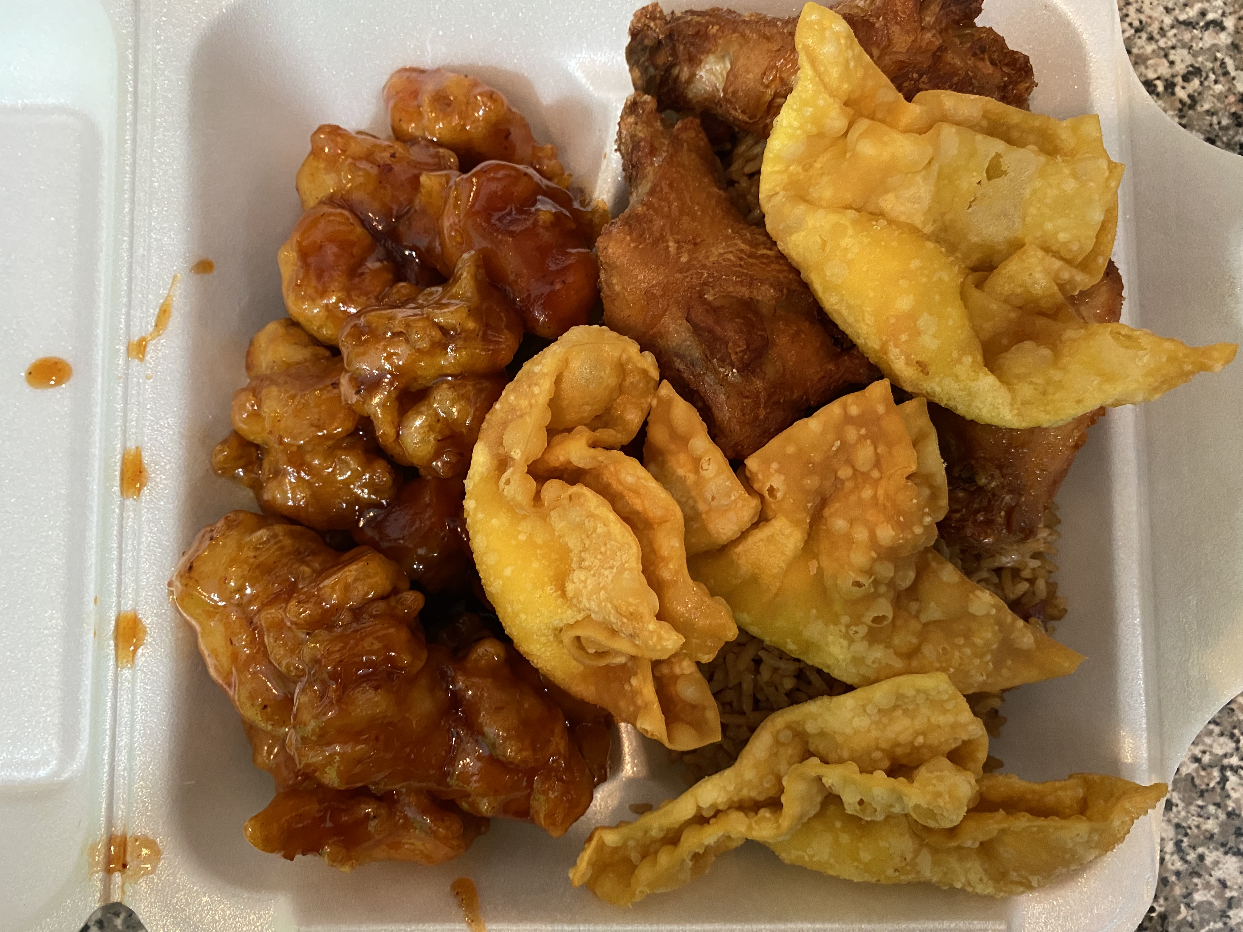 Order D13. General Gau's Chicken, Crab Rangoon and Chicken Wings food online from Foodworks store, Millbury on bringmethat.com