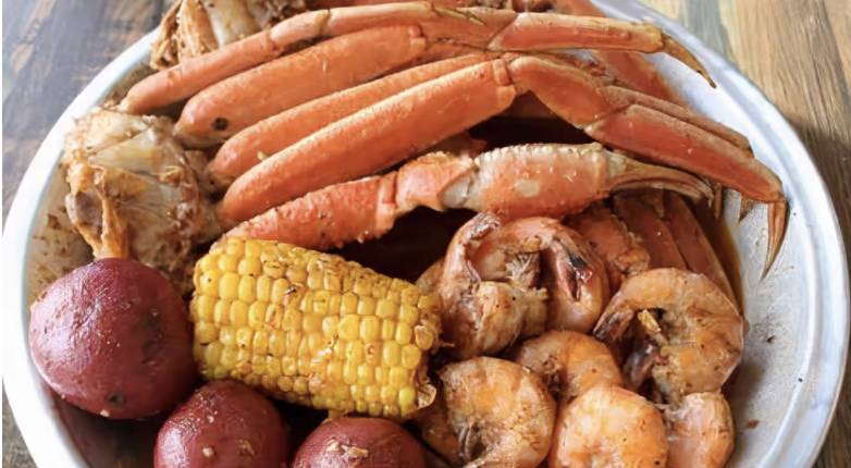 Order Combo B food online from Red Hook Cajun Seafood & Bar store, Southaven on bringmethat.com