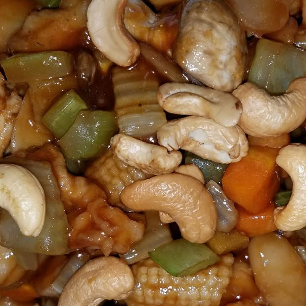 Order C5. Chicken w. Cashew Nuts Dinner Combo food online from China House store, Miramar on bringmethat.com