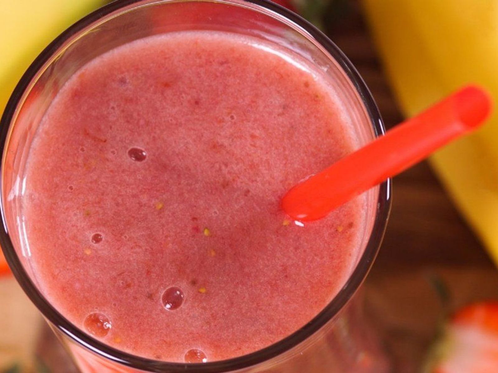 Order Organic Strawberry Banana Smoothie food online from Muscle maker grill (chelsea) store, New York on bringmethat.com